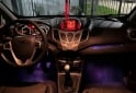 Autos - Ford Fiesta kinetick titanium 2012 Nafta 200000Km - En Venta