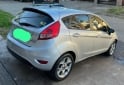 Autos - Ford Fiesta kinetick titanium 2012 Nafta 200000Km - En Venta