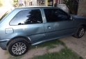 Autos - Volkswagen Gol 2000 Nafta 370000Km - En Venta