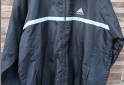Indumentaria - Campera rompeviento forrada - En Venta