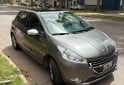 Autos - Peugeot 208 2015 Nafta 175000Km - En Venta