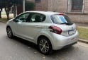 Autos - Peugeot 208 2017 Nafta 81000Km - En Venta
