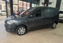 Utilitarios - Renault Kangoo 2022 Diesel 85000Km - En Venta