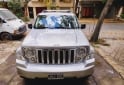 Camionetas - Jeep Cherokee liberty limited 2010 Nafta 230000Km - En Venta