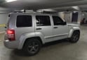 Camionetas - Jeep Cherokee liberty limited 2010 Nafta 230000Km - En Venta