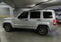 Camionetas - Jeep Cherokee liberty limited 2010 Nafta 230000Km - En Venta