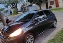 Autos - Peugeot 208 allure 2015 Nafta 132300Km - En Venta