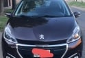 Autos - Peugeot 208 allure 2013 Nafta 125000Km - En Venta