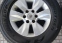 Accesorios para Autos - Llantas 17 Toyota Hilux SRV Muy buenas $.1.500.000 las 4. NO BAJO PRECIO - En Venta