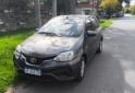 Autos - Toyota Etios yaris 2021 Nafta 80000Km - En Venta
