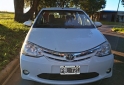 Autos - Toyota Etios 2015 Nafta 140000Km - En Venta
