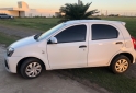 Autos - Toyota Etios 2019 Nafta 82000Km - En Venta