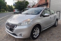 Autos - Peugeot 208 2014 Nafta 132000Km - En Venta