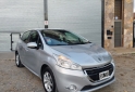 Autos - Peugeot 208 2014 Nafta 132000Km - En Venta