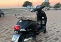 Motos - Vespa VXL 150 2024 Nafta 7200Km - En Venta