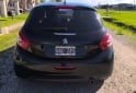 Autos - Peugeot 208 2013 Nafta 240000Km - En Venta