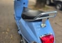 Motos - Vespa VXL 150 2024 Nafta 6000Km - En Venta