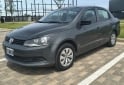 Autos - Volkswagen Voyage 2015 GNC 142000Km - En Venta