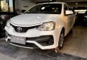 Autos - Toyota Etios 2017 Nafta 75000Km - En Venta
