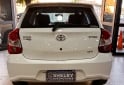 Autos - Toyota Etios 2017 Nafta 75000Km - En Venta
