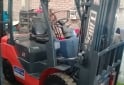 Camiones y Gr�as - Autoelevador 2500 Kg - En Venta
