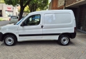 Utilitarios - Peugeot Partner hdi 1ra mano perm 2021 Diesel 125000Km - En Venta