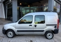 Utilitarios - Renault KANGOO CONFORT 5 ASIENTOS 2017 Nafta 125000Km - En Venta