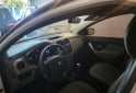 Autos - Renault Logan 2014 Nafta 142000Km - En Venta