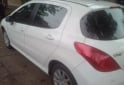 Autos - Peugeot 308 Allure 2015 Nafta 200000Km - En Venta
