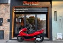 Motos - Honda PCX 150 2017 Nafta 9800Km - En Venta