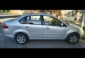 Autos - Ford Fiesta 2009 Nafta 250000Km - En Venta