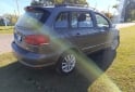 Autos - Volkswagen Suran Highline 2015 Nafta 105000Km - En Venta