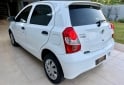 Autos - Toyota Etios 2018 Nafta 80000Km - En Venta