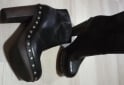Indumentaria - Botas de cuero con tachas - En Venta