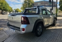 Camionetas - Renault OROCH OUTSIDER 2.0 NAV 2018 GNC 115000Km - En Venta