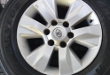 Accesorios para Autos - Llantas 17 Toyota Hilux SRV Muy buenas $.1.400.000 las 4. NO BAJO PRECIO - En Venta