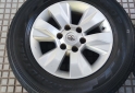 Accesorios para Autos - Llantas 17 Toyota Hilux SRV Muy buenas $.1.400.000 las 4. NO BAJO PRECIO - En Venta