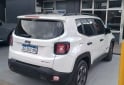 Camionetas - Jeep RENEGADE SPORT 2016 Nafta 130000Km - En Venta