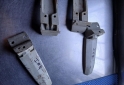 Camiones y Gr�as - Bisagra capot Mercedes 1112/1114/1517 - En Venta