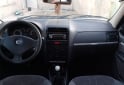 Autos - Fiat Palio hlx 2006 Nafta 200000Km - En Venta