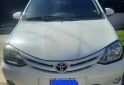 Autos - Toyota Etios X 2015 Nafta 150000Km - En Venta