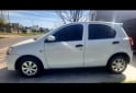 Autos - Toyota Etios X 2015 Nafta 150000Km - En Venta