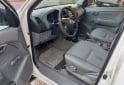Camionetas - Toyota HILUX DX 4X4 2011 Diesel 230000Km - En Venta