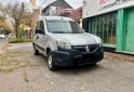 Utilitarios - Renault kangoo 2015 GNC 129000Km - En Venta