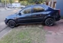 Autos - Renault Logan 2013 Nafta 220000Km - En Venta