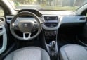 Autos - Peugeot 208 2014 GNC 160000Km - En Venta