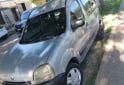 Camionetas - Renault Kangoo puerta lateral bas 2007 Nafta 200Km - En Venta