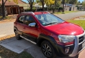 Autos - Toyota Etios cross 2016 Nafta 128000Km - En Venta