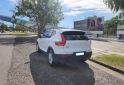 Camionetas - Volvo XC 40 T4 KINECTIC 2021 Nafta 48500Km - En Venta