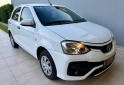 Autos - Toyota Etios 2018 Nafta 80000Km - En Venta